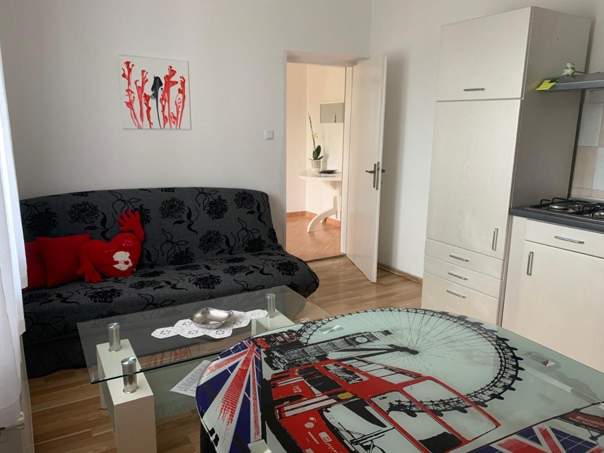 Apartmani Spomenka Seline Bagian luar foto