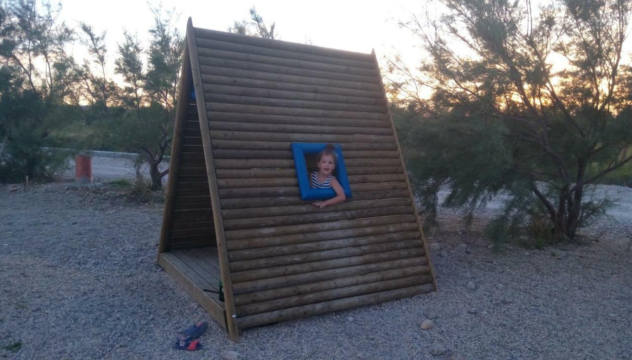 Apartmani Spomenka Seline Bagian luar foto